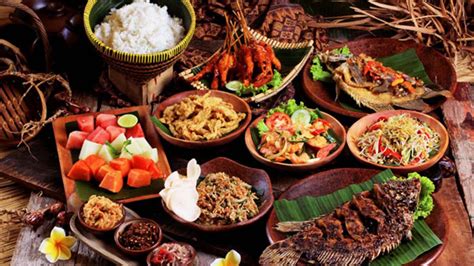 10 Contoh Wisata Kuliner Paling Enak di Indonesia